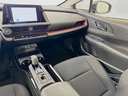 Used 2026 Toyota Prius Plug-In Hybrid image 22