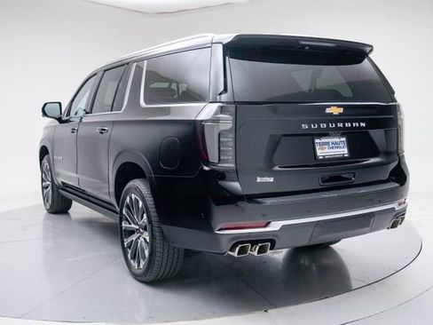 New 2026 Chevrolet Suburban High Country AWD/4WD image 4