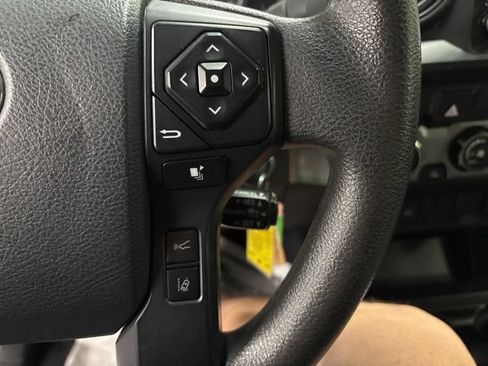 Used 2020 Toyota Tacoma SR AWD/4WD image 22