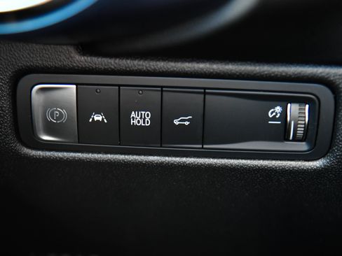Used 2024 Chevrolet Equinox EV LT FWD image 40