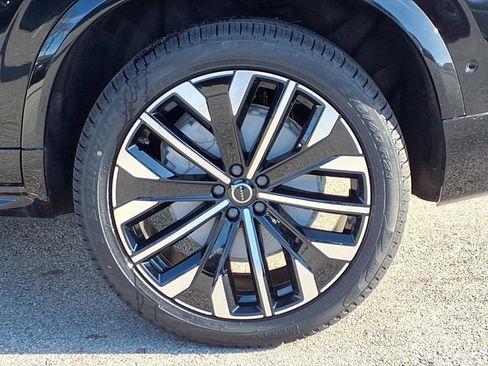 New 2026 Volvo XC90 B6 Plus w/ Protection Package image 6