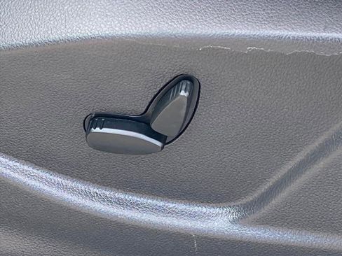 Used 2015 Ford Transit Connect Titanium image 11