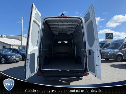 New 2026 Mercedes-Benz Sprinter 2500 image 16