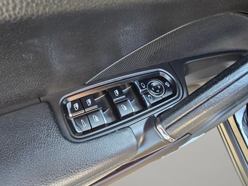 Used 2012 Porsche Cayenne AWD/4WD image 33