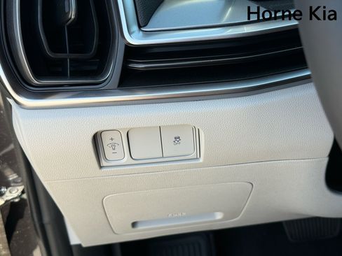 New 2025 Kia Sorento S w/ Panoramic Sunroof Package image 19