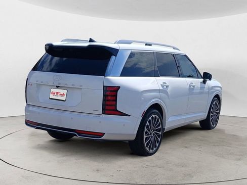 Used 2026 Hyundai Palisade Calligraphy image 5