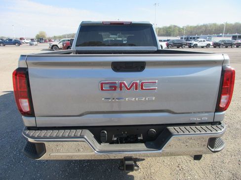 New 2026 GMC Sierra 2500 SLE image 5