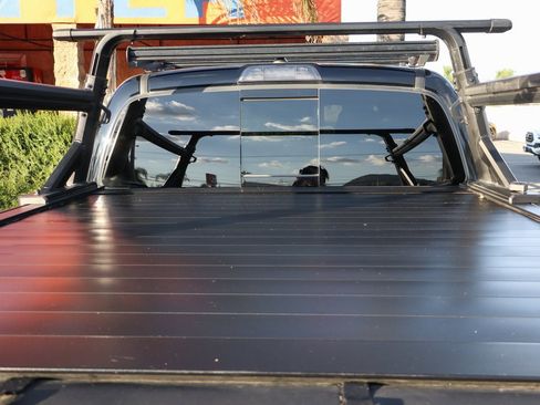 Used 2021 Toyota Tacoma TRD Off-Road image 12