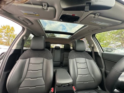 New 2026 Kia Sportage SX image 28