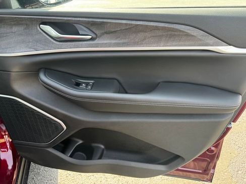 New 2026 Jeep Grand Cherokee Limited image 13