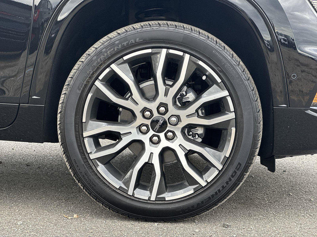 New 2027 GMC Acadia Denali Ultimate w/ LPO, Floor Liner Package FWD image 7