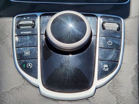 Used 2019 Mercedes-Benz GLC 300 image 14