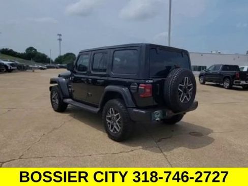 Used 2024 Jeep Wrangler Unlimited Sahara w/ Safety Group AWD/4WD image 7