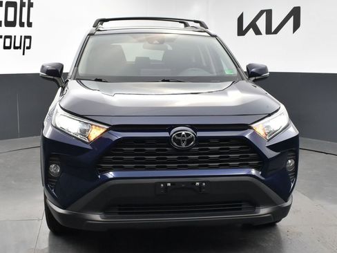 Used 2021 Toyota RAV4 XLE w/ Convenience Package image 8