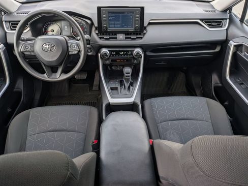 Used 2022 Toyota RAV4 XLE w/ Convenience Package FWD image 28