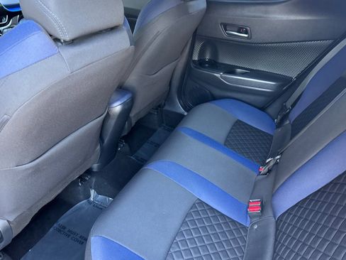 Used 2022 Toyota C-HR XLE image 12