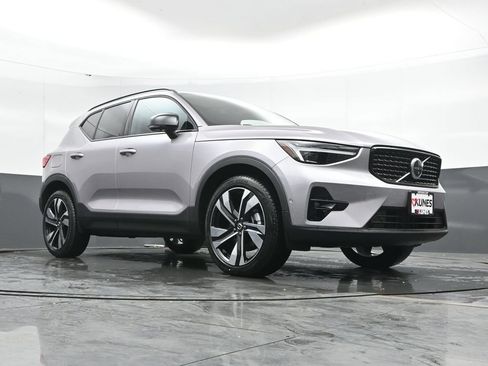 New 2026 Volvo XC40 B5 Ultra w/ Protection Package Premier AWD/4WD image 41
