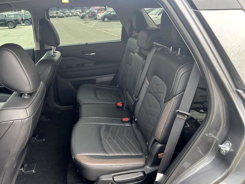 Certified 2024 Nissan Pathfinder Platinum w/ Black Appearance Package image 15