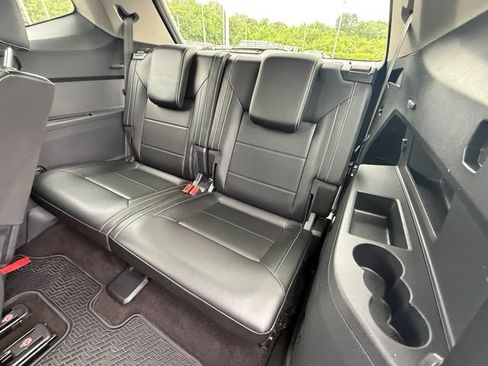 Used 2021 Volkswagen Atlas SE w/ Panoramic Sunroof Package FWD image 17