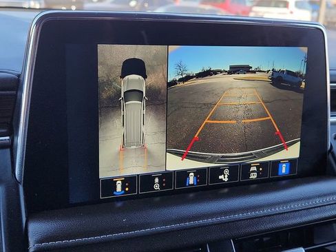 Used 2023 Chevrolet Tahoe Z71 w/ Z71 Off-Road Package image 19