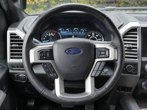 Used 2015 Ford F150 Platinum w/ Equipment Group 701A Luxury image 7