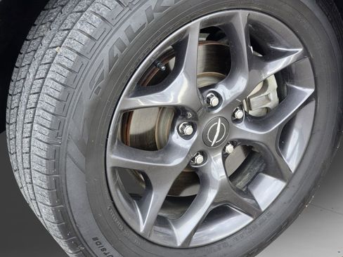 Used 2018 Chrysler Pacifica Touring-L Plus w/ Advanced Safetytec Group image 24