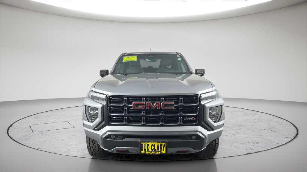 Used 2023 GMC Canyon AT4 w/ AT4 Premium Package AWD/4WD image 3