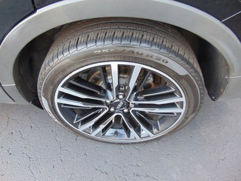 Used 2017 Lincoln MKC Reserve w/ Lincoln MKC Climate Package image 34