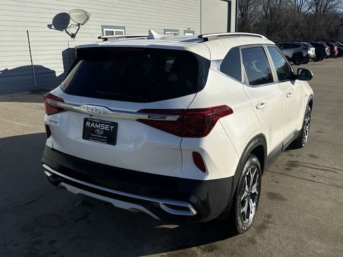 Used 2023 Kia Seltos EX image 6