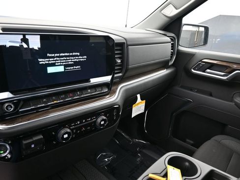 New 2026 Chevrolet Silverado 1500 LT w/ Convenience Package II image 21