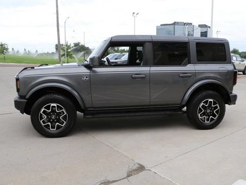 Used 2024 Ford Bronco Outer Banks AWD/4WD image 4