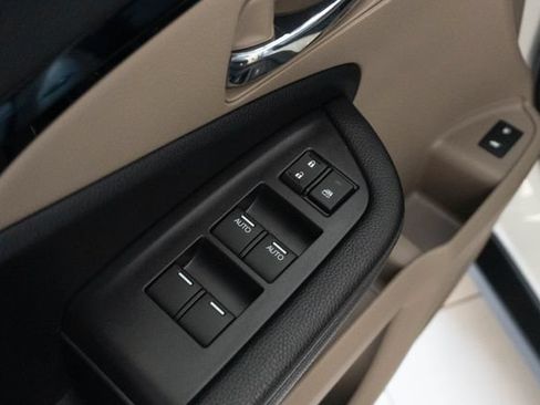 Used 2018 Honda Pilot Elite image 16