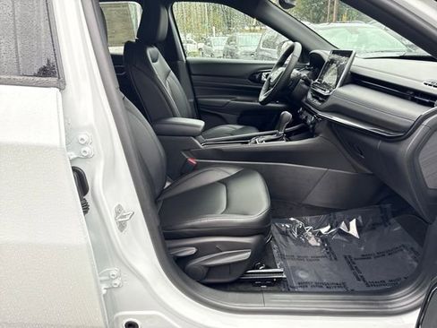 New 2026 Jeep Compass Limited image 9