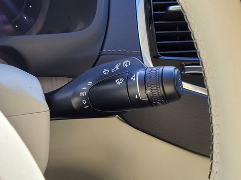 Certified 2023 Volvo XC90 T8 Ultimate w/ Lounge Package image 22