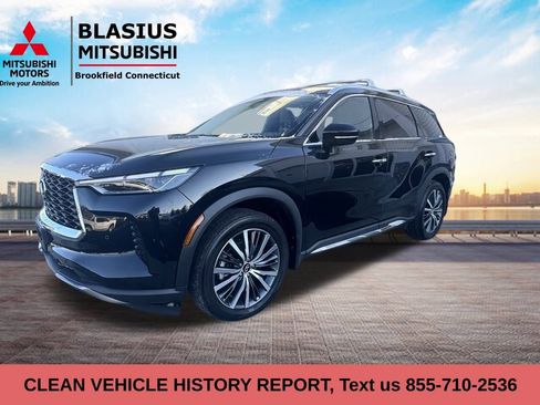 Used 2023 INFINITI QX60 Sensory w/ Cargo Package image 3