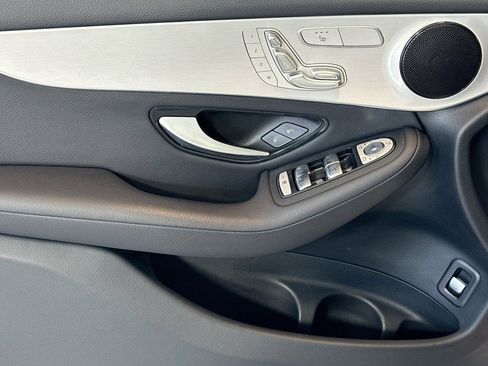 Certified 2022 Mercedes-Benz GLC 300 GLC 300 4MATIC SUV image 17