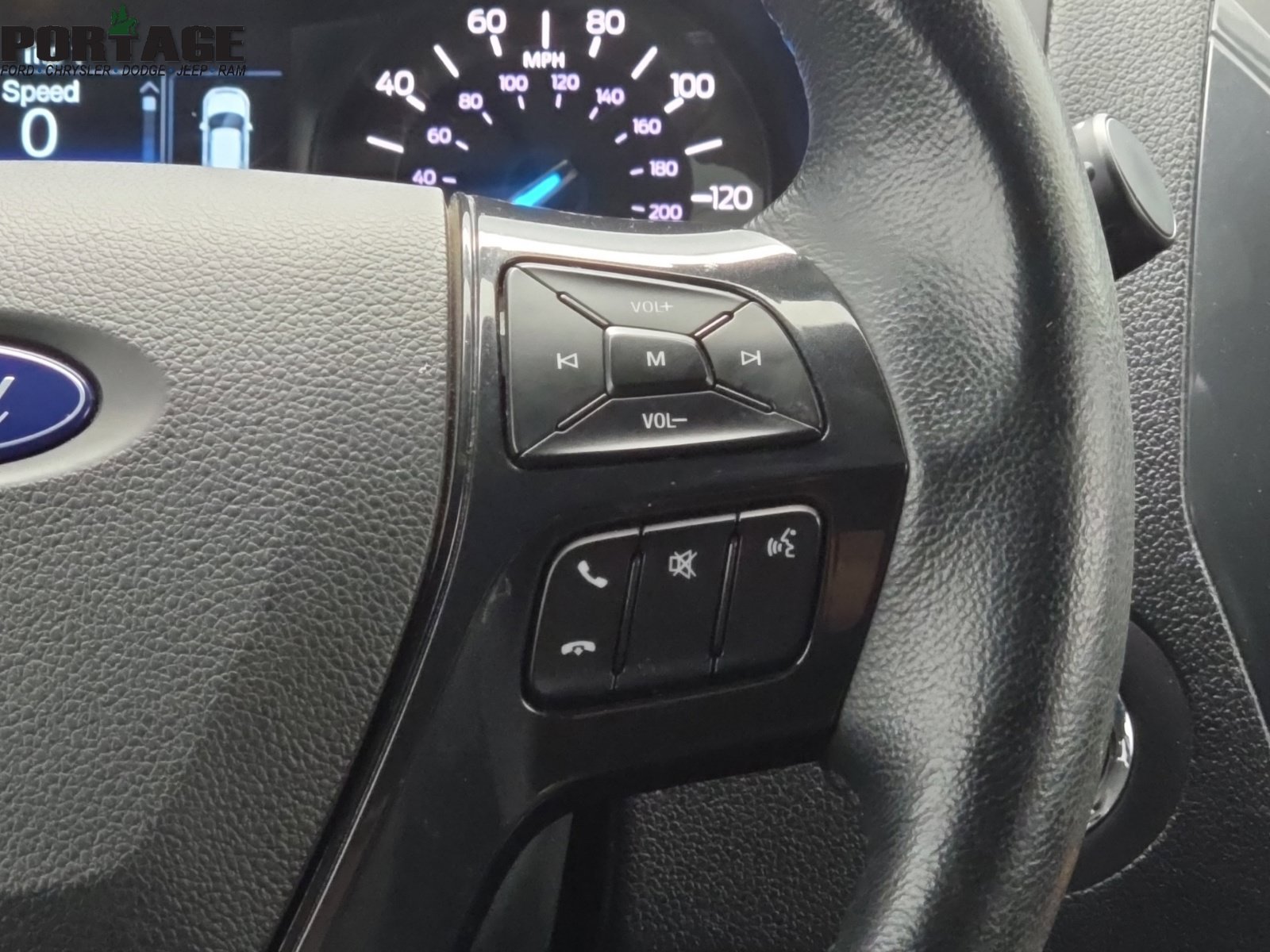 Used 2018 Ford Explorer XLT AWD/4WD image 23