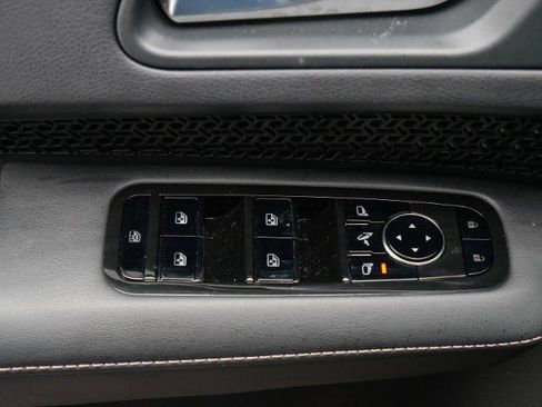 Certified 2025 Nissan Ariya ENGAGE e-4ORCE image 16