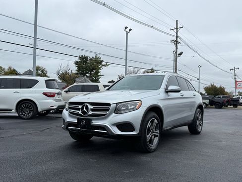 Used 2018 Mercedes-Benz GLC 300 image 1