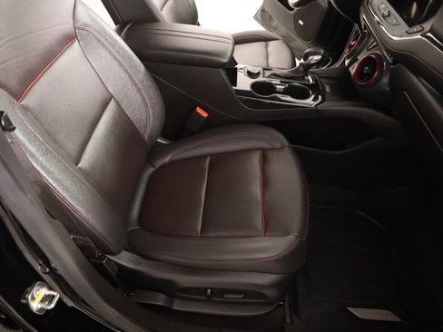 Used 2024 Chevrolet Blazer RS w/ Enhanced Convenience Package image 13