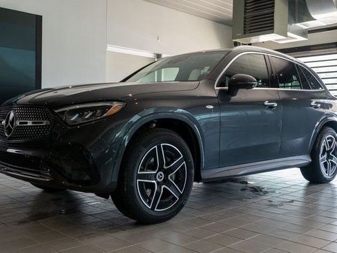 New 2025 Mercedes-Benz GLC 350e 4MATIC image 3