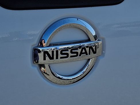 Used 2017 Nissan Titan S AWD/4WD image 29