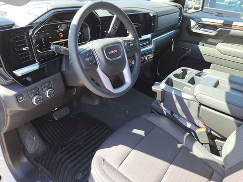 New 2026 GMC Sierra 1500 Elevation image 17