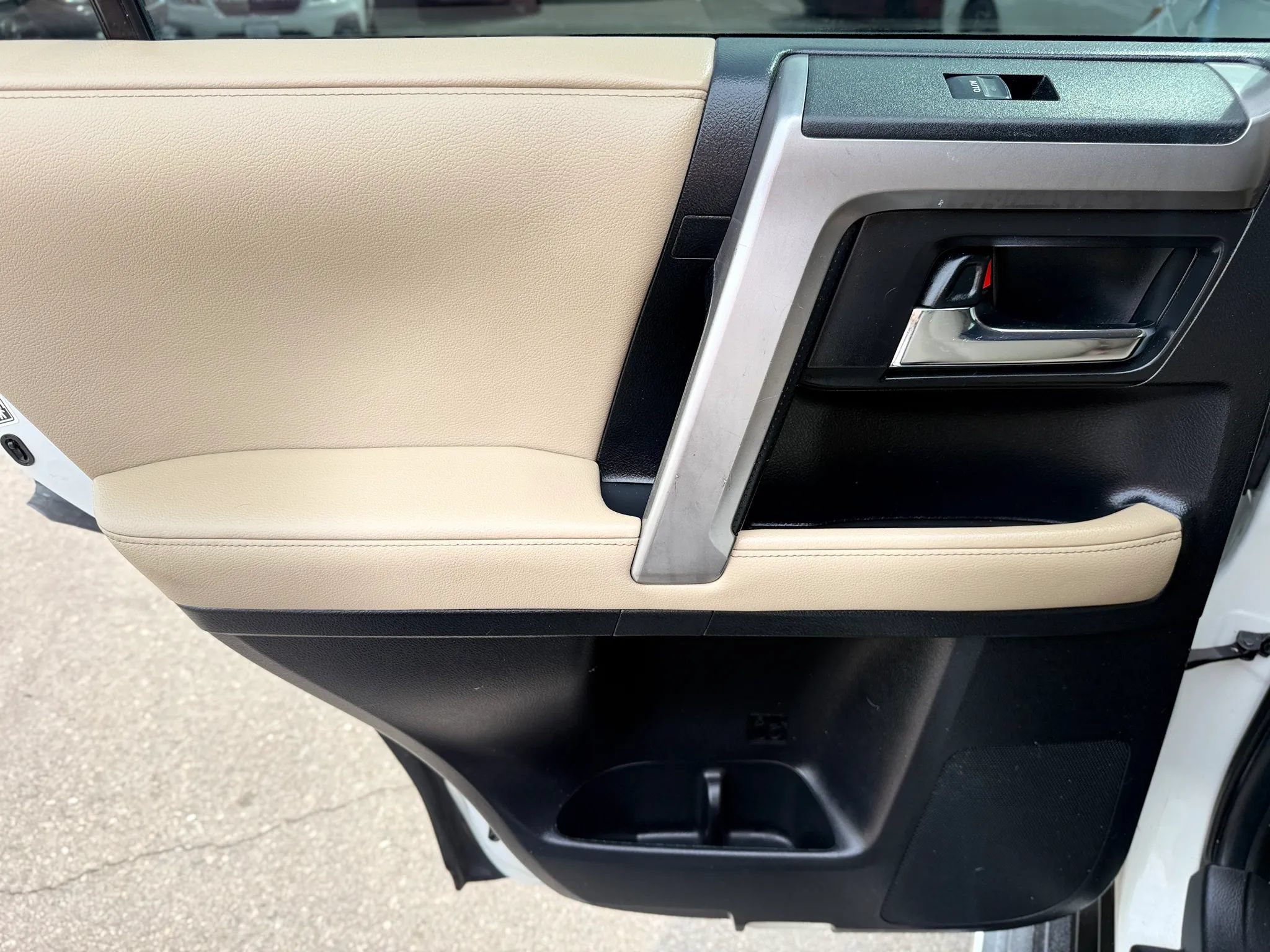 Used 2021 Toyota 4Runner SR5 Premium w/ Moonroof Package AWD/4WD image 17