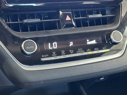 Used 2024 Toyota Corolla LE FWD image 21