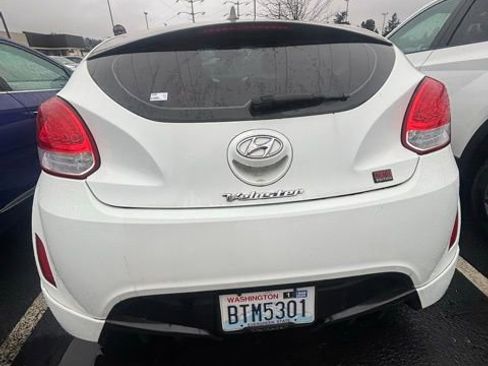 Used 2013 Hyundai Veloster RE:MIX Edition image 6