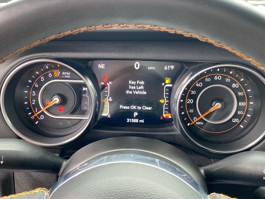 Used 2023 Jeep Gladiator Overland AWD/4WD image 19