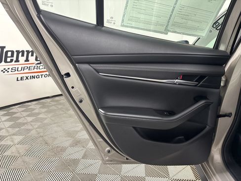 Used 2025 MAZDA MAZDA3 s FWD image 24