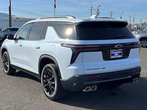 New 2026 Chevrolet Traverse LT w/ Midnight/Sport Edition image 7