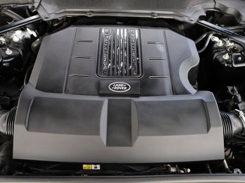 Used 2019 Land Rover Discovery SE image 34